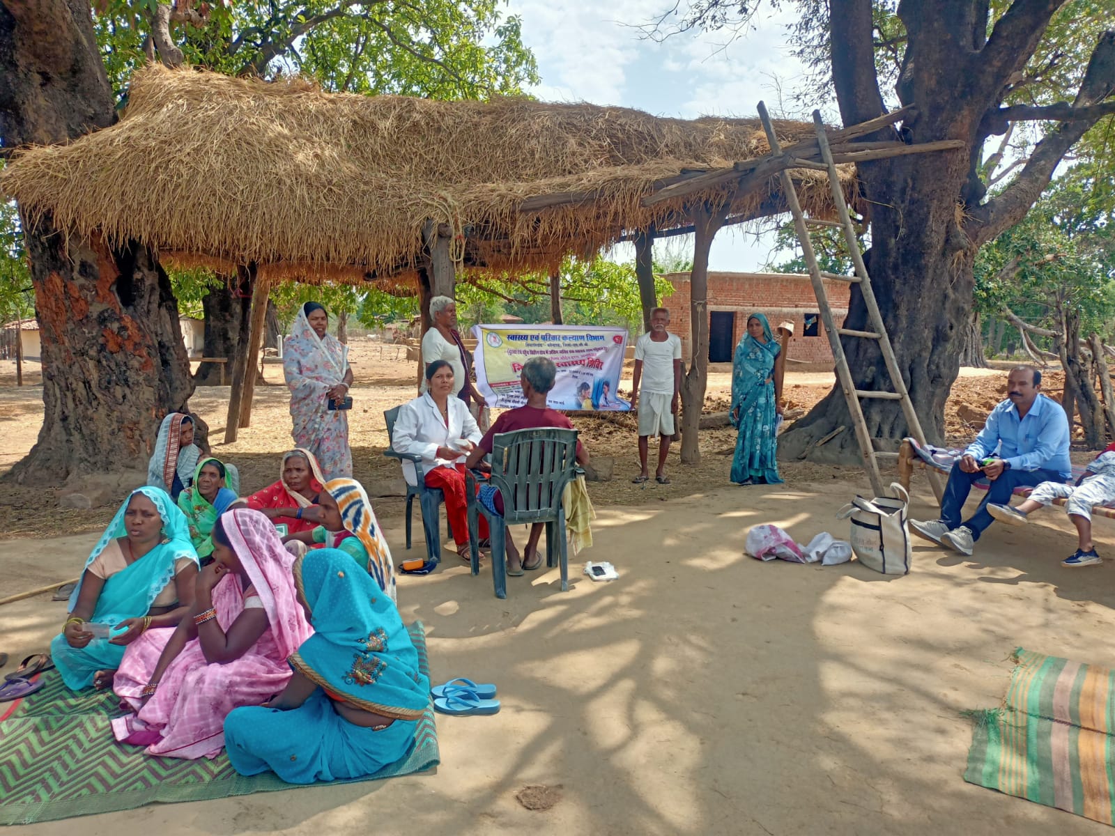 मनेंद्रगढ़ के दूरस्थ गांवों में स्वास्थ्य सेवाओं की नई पहल: अब हर गुरुवार लगेगा निःशुल्क स्वास्थ्य शिविर