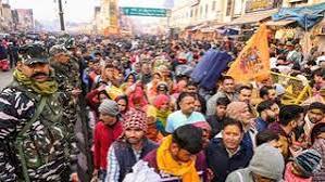 मौनी अमावस्या के मौके पर रामलला के दर्शन कों उमड़ी भारी भीड़ 