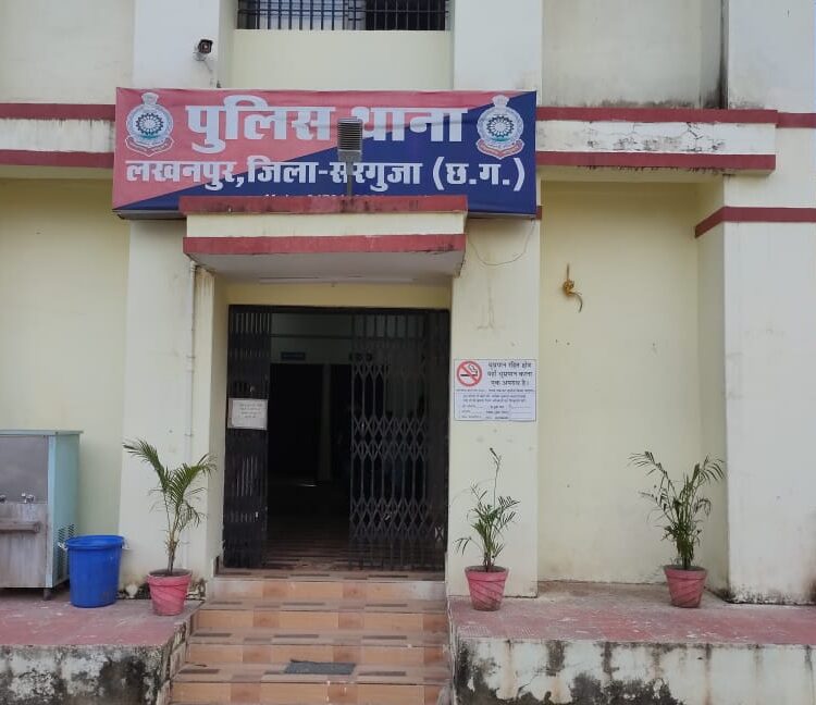 मिट्टी गिराने के विवाद पर दो पक्षों में हुई  मारपीट,काउंटर अपराध दर्ज 