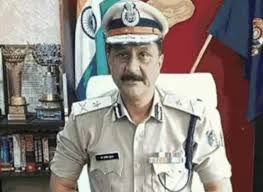 रायपुर में नाबालिगों में बढ़ते नशे पर रोक लगाने प्रशासन का बड़ा कदम,रोलिंग पेपर और स्मोकिंग कोन बैन