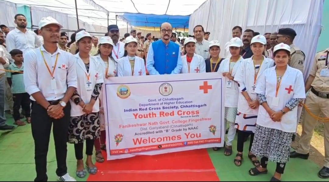  राज्यपाल पहुंचे मड़वाडीह, बिजली पंचायत बनेगा आदर्श गांव