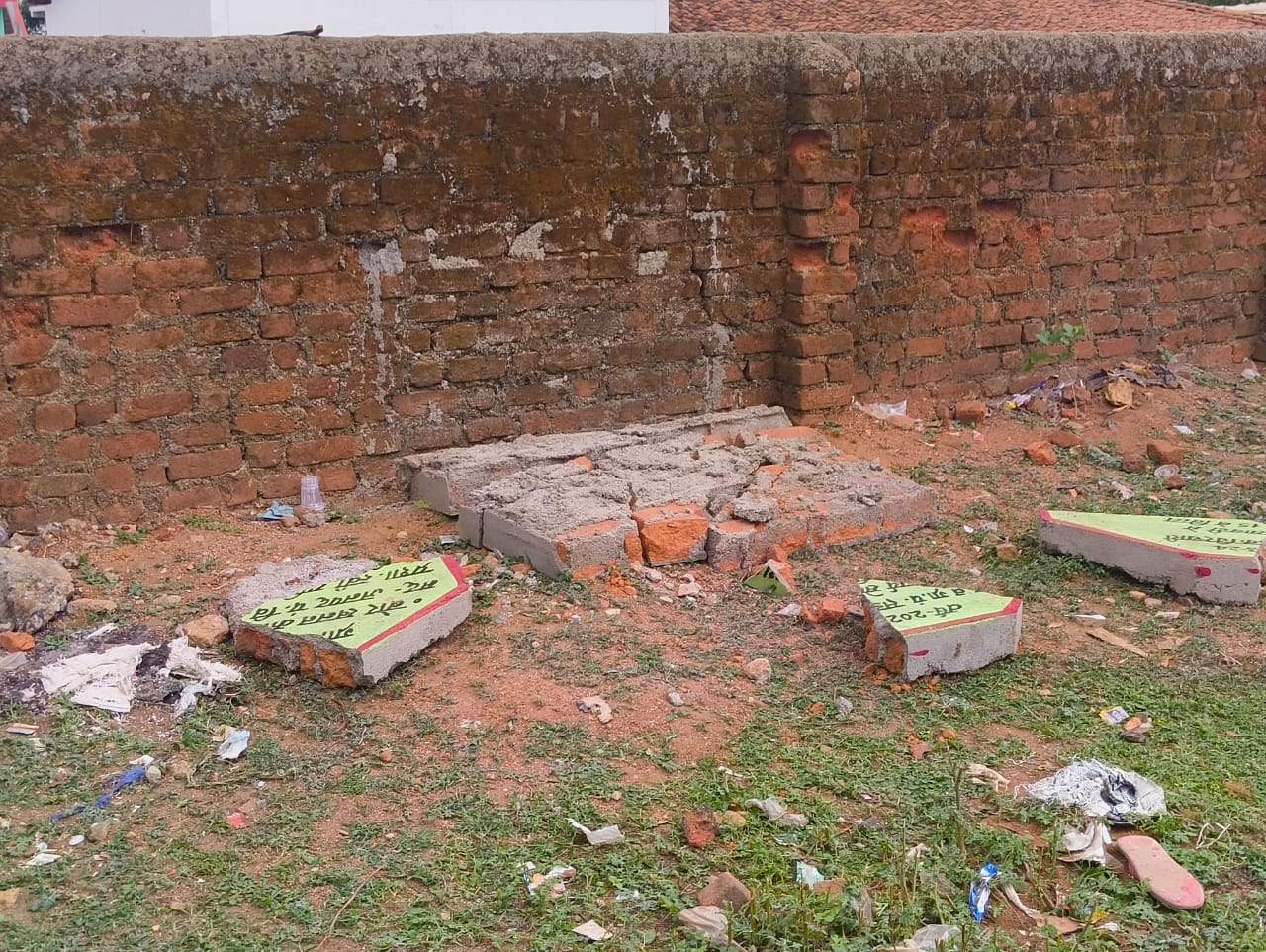 सड़क चिरचारी में सूचना पटल से दबकर 5 साल के बच्चे की हुई मौत