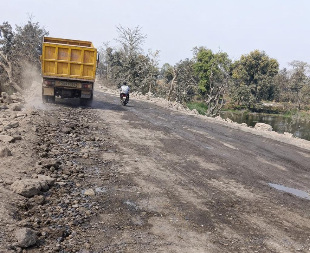 खनिज प्रभावित क्षेत्र छाल मुख्य मार्ग पर होगा पक्की सड़क का निर्माण, हाटी से पुरुंगा तक बनेगी नई मुरूम सड़क
