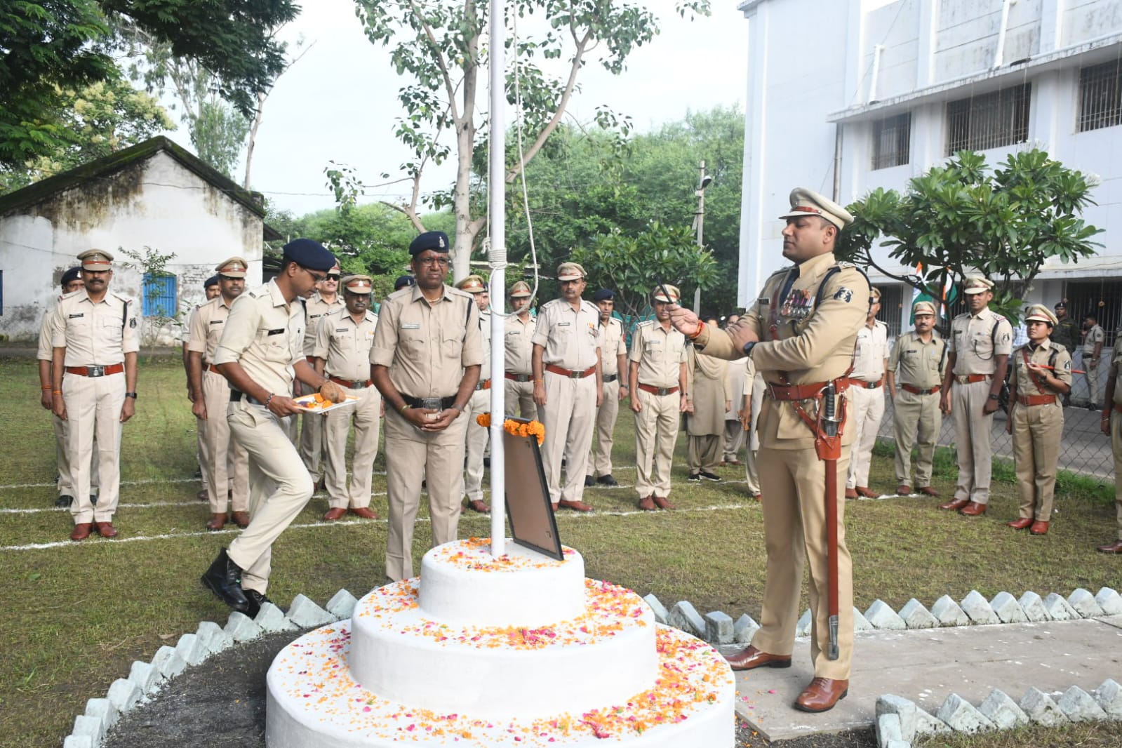 स्वतंत्रता दिवस के अवसर पर पुलिस प्रशिक्षण विद्यालय (पीटीएस) राजनांदगांव में मुख्य ध्वजारोहन समारोह का आयोजन किया गया