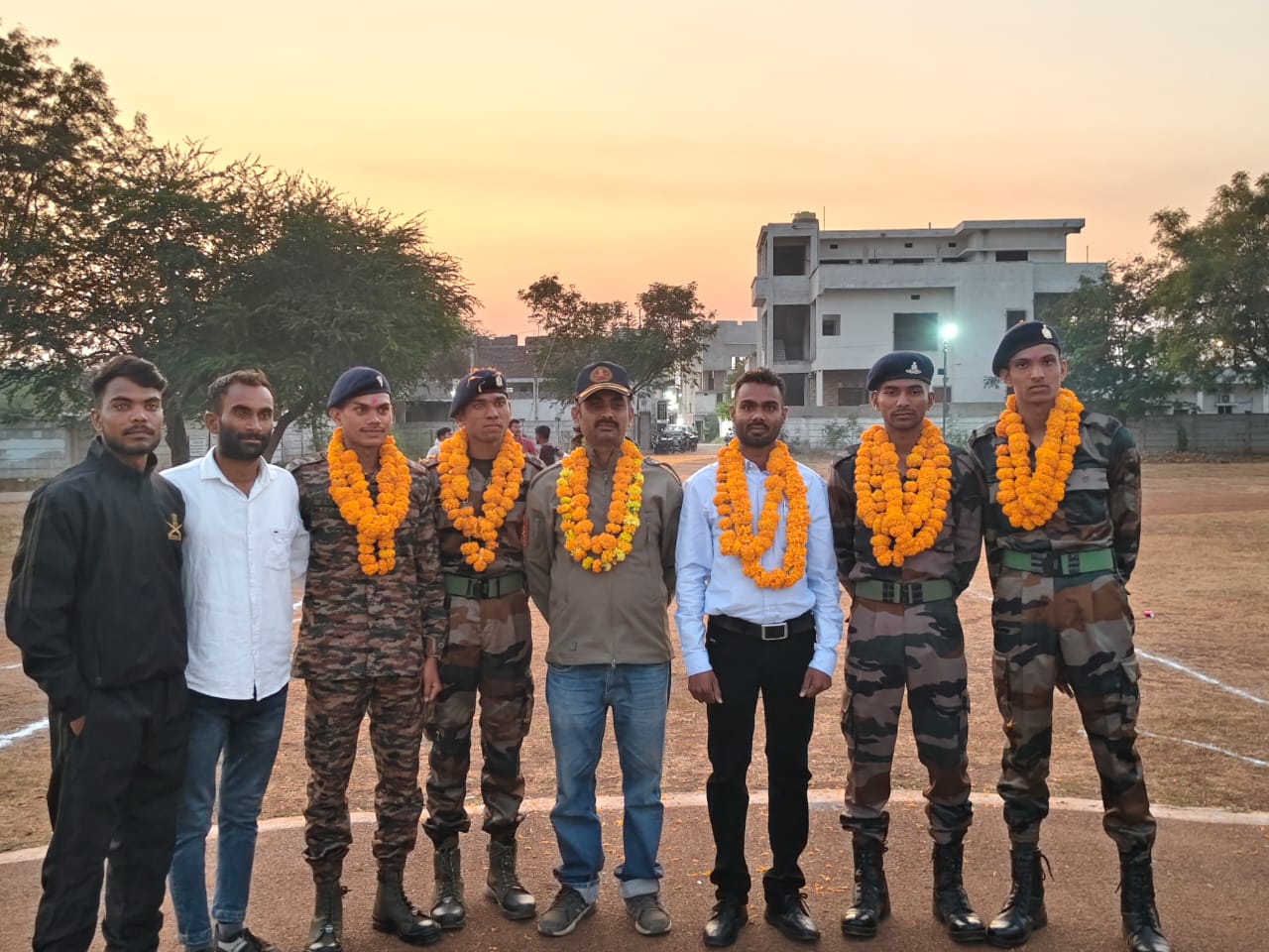 बेमेतरा:- लक्ष्य बेमेतरा ने दिये इस साल 4 अग्निवीर और 8 पुलिस जवान, अब तक कुल 26 जवान देश को समर्पित 