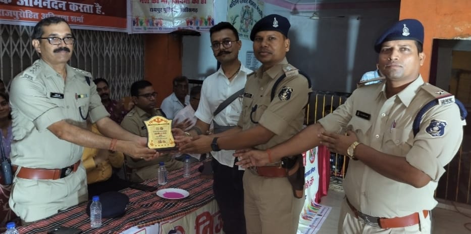 नशे की लत छुड़ाने पुलिस प्रशासन ने जागरूकता रैली के माध्यम से की पहल