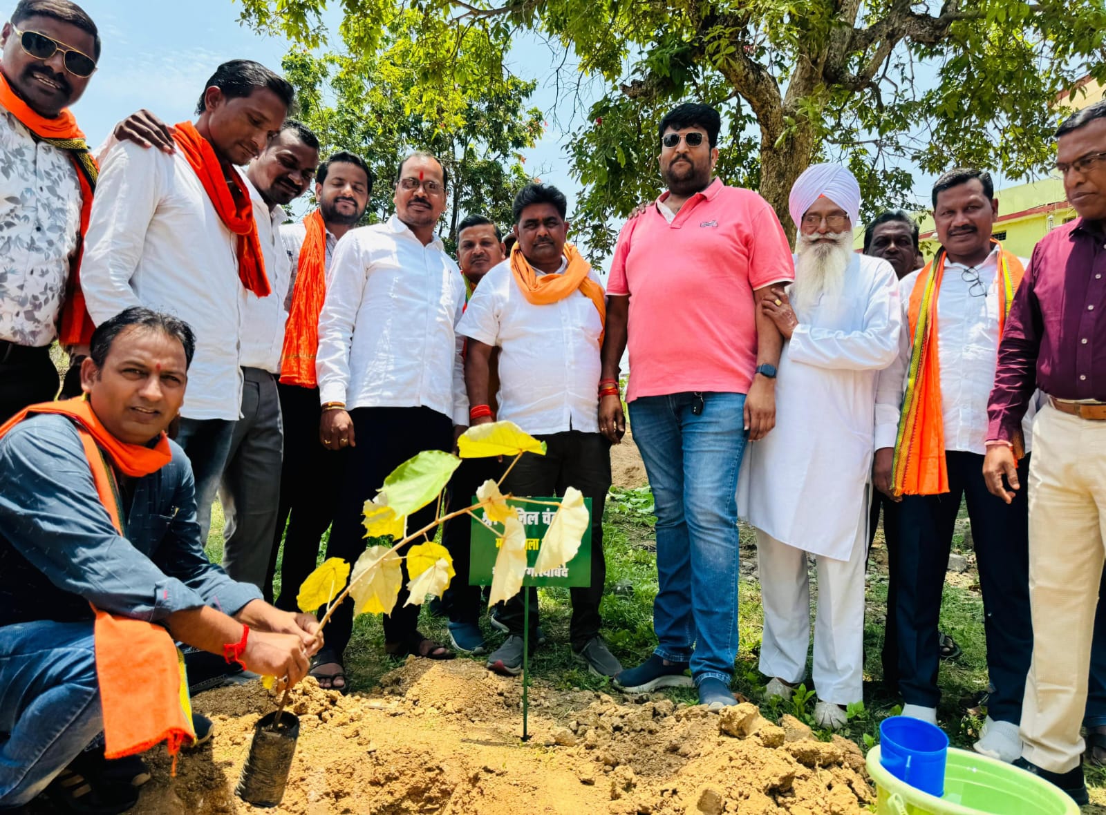 जिला पंचायत में विश्व पर्यावरण दिवस पर भव्य वृक्षारोपण, भाजपा जिला अध्यक्ष अनिल चंद्रकार ने दिया पर्यावरण संरक्षण का संदेश बोले हर नागरिक लगाए एक पेड़, छोड़े प्लास्टिक