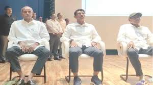 माओवादी संगठन को बड़ा झटका, पहली बार देवजी समेत दो केंद्रीय स्तर के नेताओं ने एक साथ किया सरेंडर