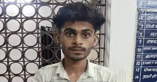 अवैध शराब तस्करी करने वाले युवक को समझाइश देना सरपंच को पड़ा भारी, चाकू से किया वार