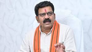 उपमुख्यमंत्री शर्मा की नक्सलियों से बार फिर अपील,हथियार छोड़ें नहीं तो हमारे जवानों की भुजाओं की ताकत कथाएं लिखने तैयार