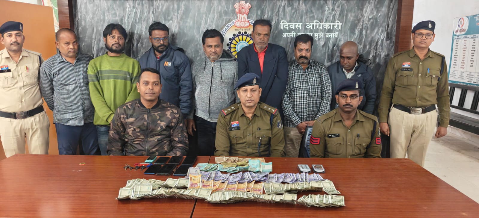 देवरी डेम के पास जुआ खेलते 07 जुआड़ियान पकड़े गए 