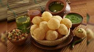 जशपुर में गोलगप्पे बने जहर: दर्जनों लोग बीमार, इलाके में हड़कंप