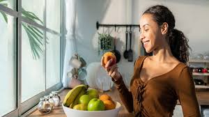 आइए जानतें हैं किन फलों को सुबह खाली पेट नहीं खाने चाहिए,जानें डायटिशियन से....