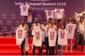 AI समिट में शर्टलेस प्रदर्शन पर बोली BJP, भारत की छवि खराब कर रही कांग्रेस