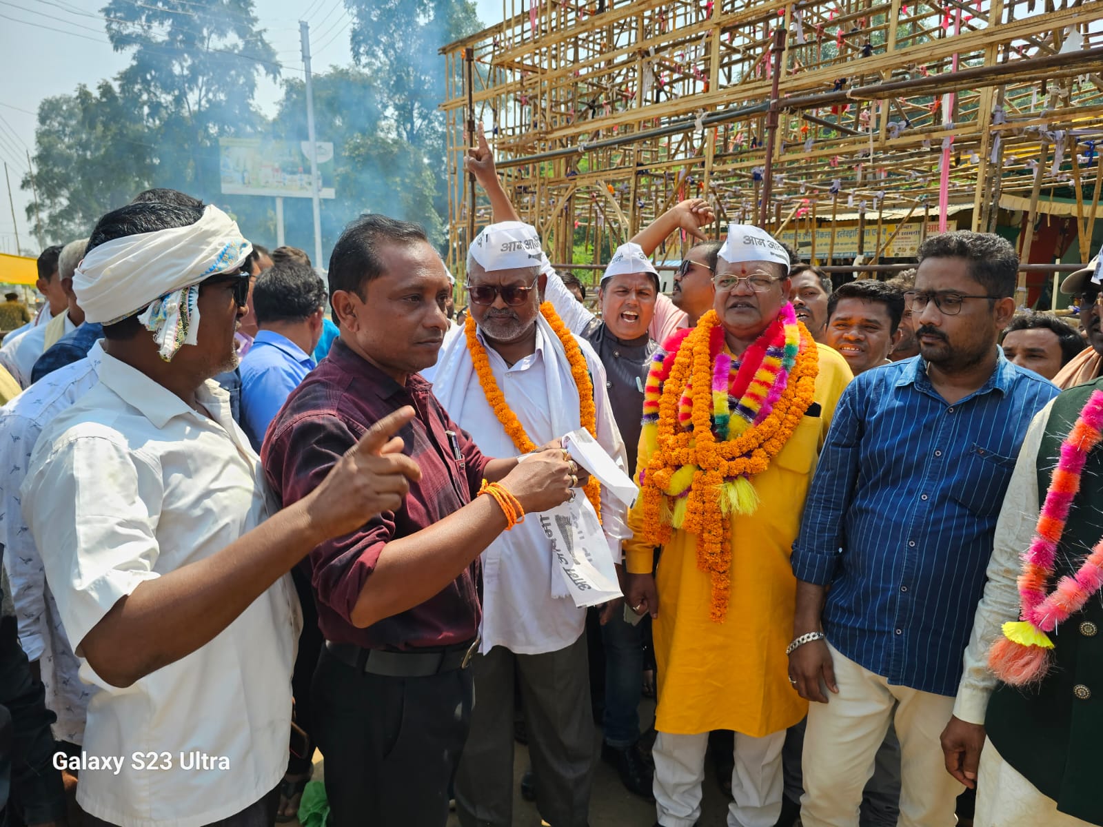 टिकट नहीं मिलने से नाराज भागीरथी मांझी ने थामा आम का दामन,नाराज सिटिंग विधायक पुजारी बोले प्रचार नहीं करूंगा