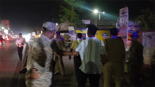 लापरवाही पूर्वक वाहन चलाने वाले युवक को पुलिस ने किया गिरफ्तार 
