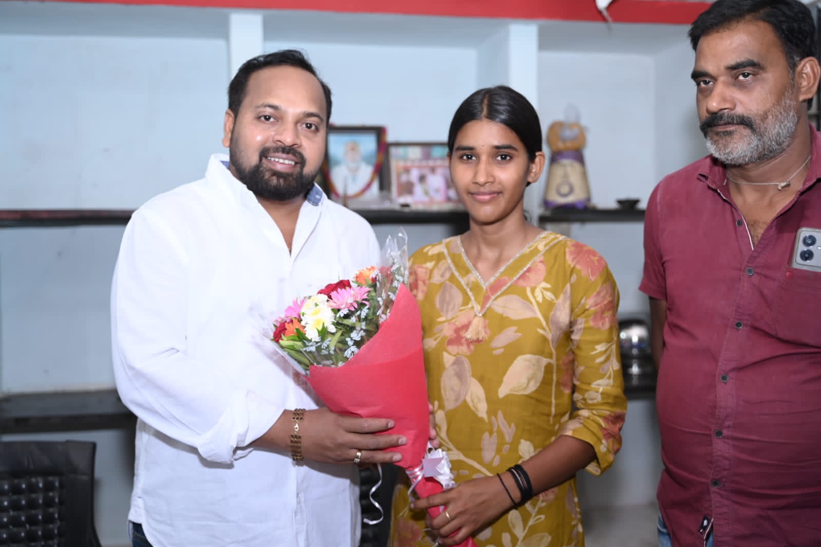 “बेटियाँ जब सपनों को संकल्प में बदलती हैं, तब इतिहास खुद उनके कदमों में झुक जाता है” – विधायक दीपेश साहू