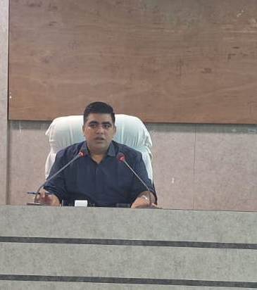 जल संसाधन विभाग की योजनाओं की कलेक्टर ने की व्यापक समीक्षा, सभी कार्य समय सीमा में गुणवत्तापूर्ण रूप से पूर्ण करने के निर्देश
 