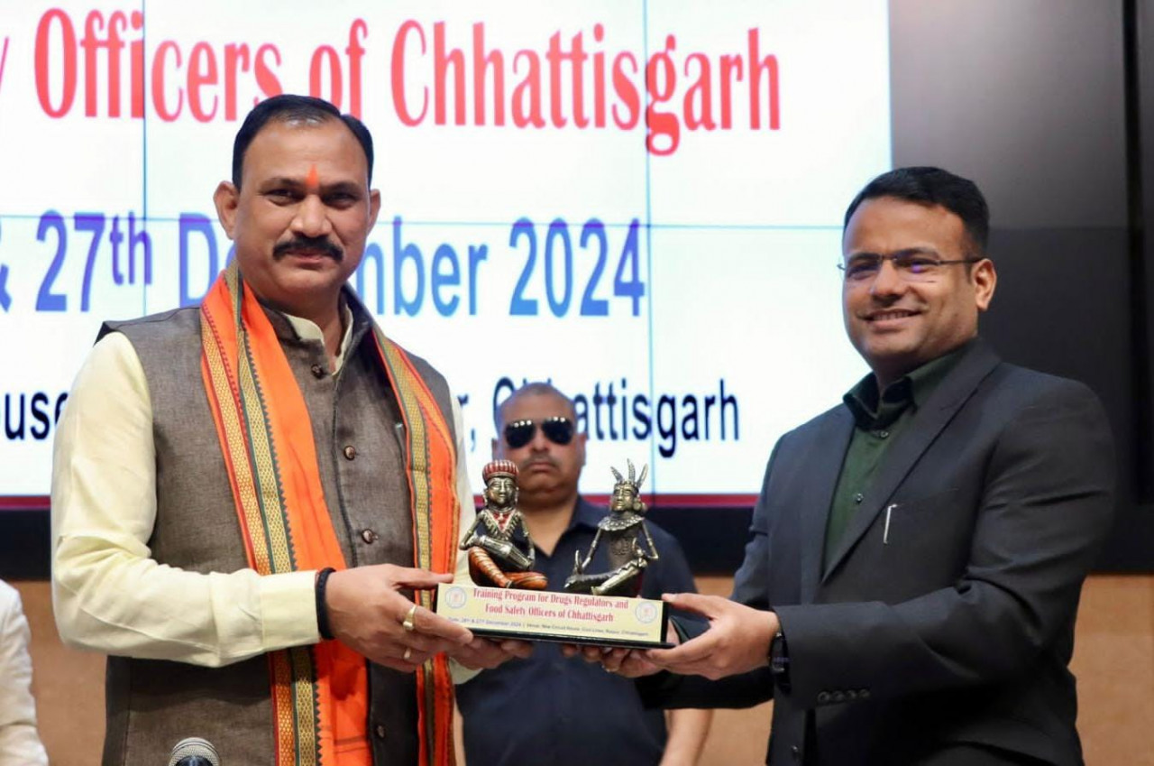  छत्तीसगढ़ में बनेगा फार्मास्यूटिकल एवं मेडिकल डिवाइसेस हब : स्वास्थ्य मंत्री श्याम बिहारी जायसवाल