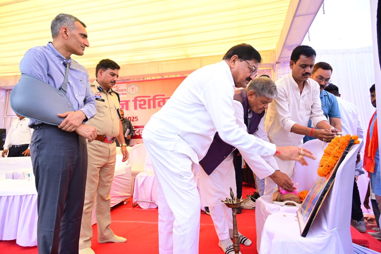 नवागढ़ वि.स.के चन्दनू में समाधान शिविर आयोजित, आवेदनो का हुआ निराकरण, ग्रामीणों को मिला योजनाओं का लाभ