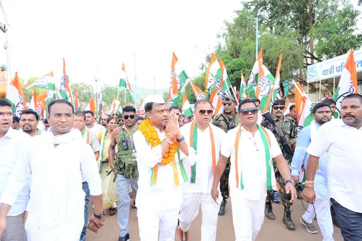 खदानों के निजीकरण के खिलाफ कांग्रेस की न्याय यात्रा,पीसीसी अध्यक्ष बैज के नेतृत्व में निकले कांग्रेसी