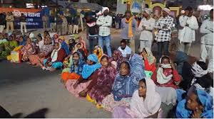 जेल में कांग्रेस नेता की मौत पर बवाल : हाईवे पर आदिवासी समाज का चक्काजाम जारी, अब तक नहीं लिया शव