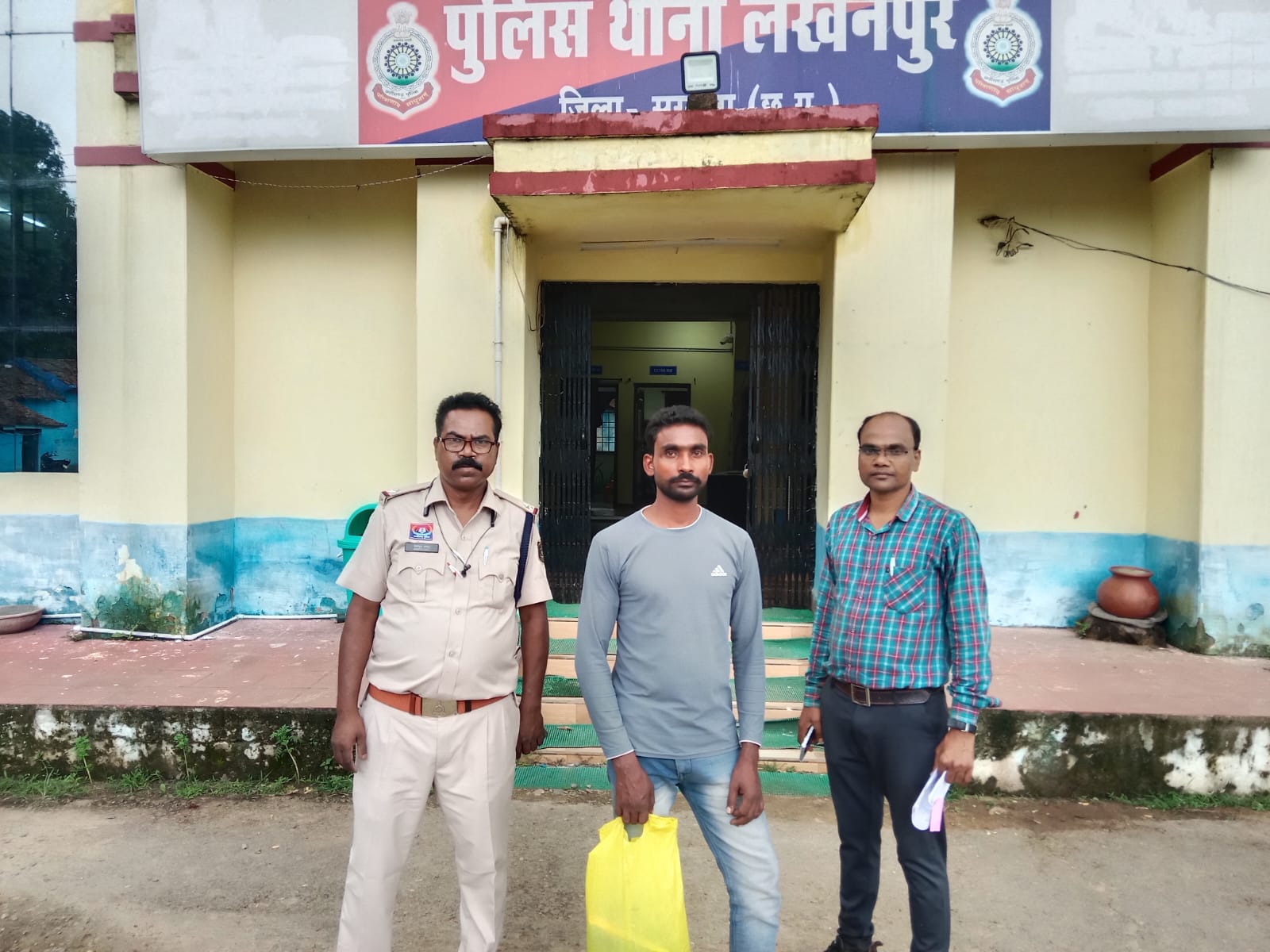 युवक की चाकू मारकर कत्ल करने के जुर्म में कातिल युवक गिरफ़्तार 