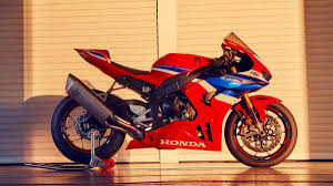  Honda की सबसे पावरफुल बाइक CBR 1000RR-R SP भारत में हुई लॉन्च,जानें कीमत 