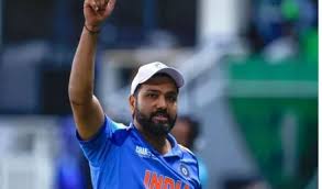 रोहित पर विवादित कमेंट करना कोच को पड़ा भारी,पूर्व खिलाड़ी ने लगाई जमकर क्लास