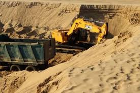 दंतेवाड़ा में अवैध रेत पर बड़ी कार्रवाई! 7 वाहन जब्त, खनिज विभाग का सख्त एक्शन