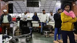 अबू धाबी और दुबई इंटरनेशनल एयरपोर्ट बंद; भारतीयों समेत फंसे हजारों यात्री 