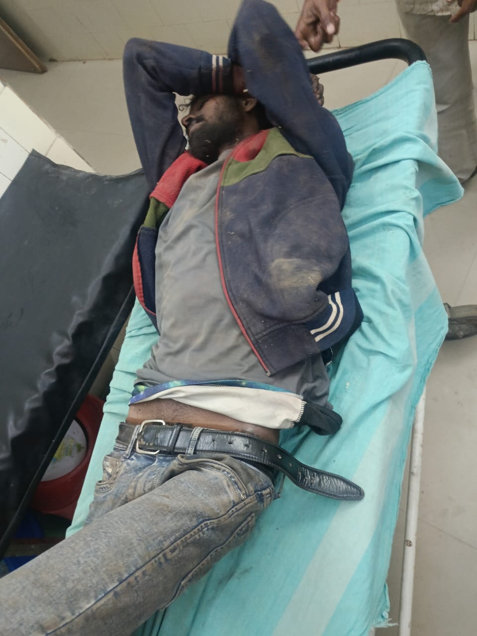 हाइवे पेट्रोलिंग प्रभारी टीका राम ध्रुव एवं थाना लवन में पदस्थ पुलिस जवानों की सक्रियता एवं साहस से बलकर वाहन चालक की बची जान 