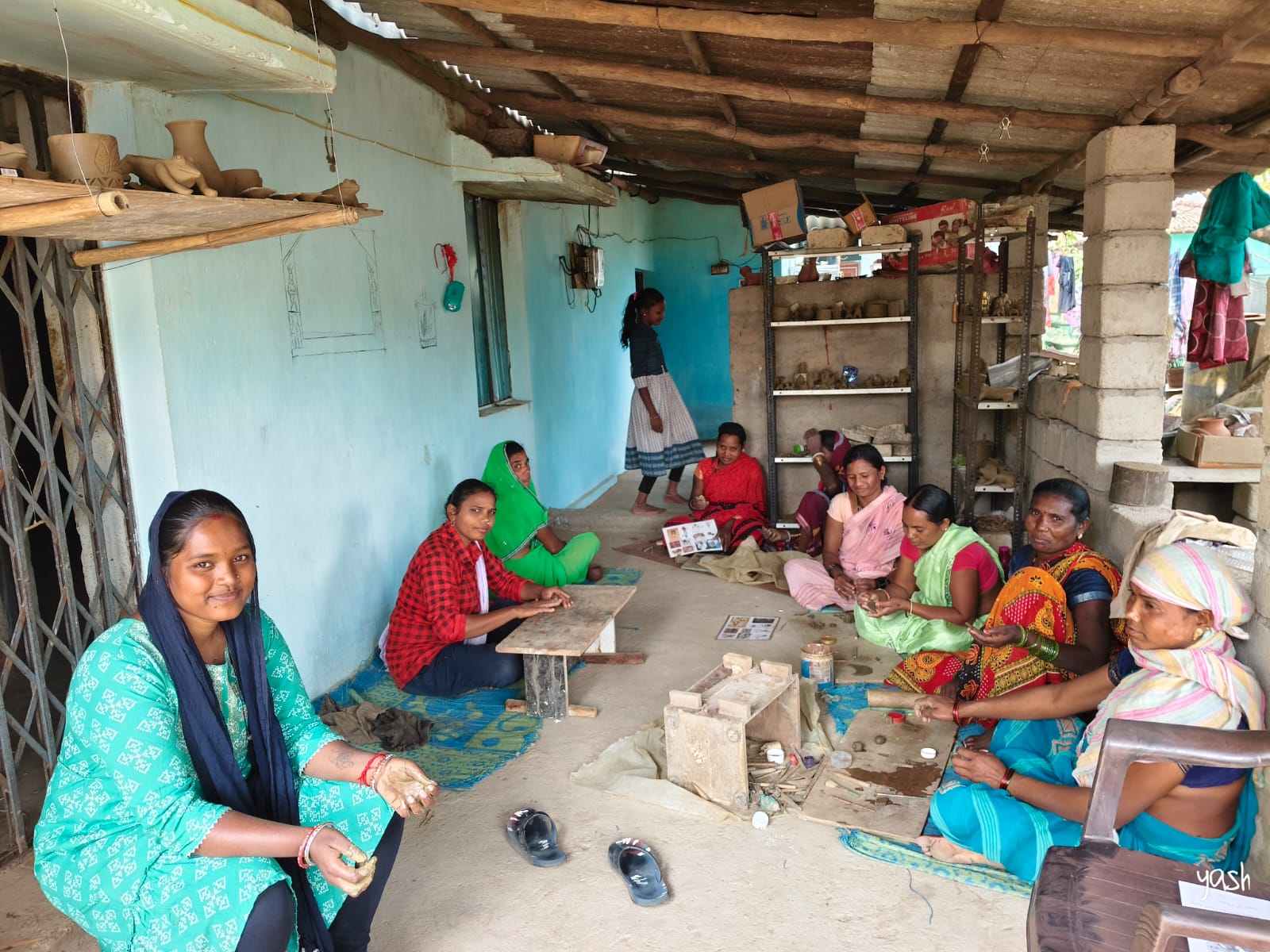 कांकेर की बसंती चक्रधारी को राज्यस्तरीय हस्तशिल्प पुरस्कार, मिट्टी कला से बढ़ाया छत्तीसगढ़ का मान