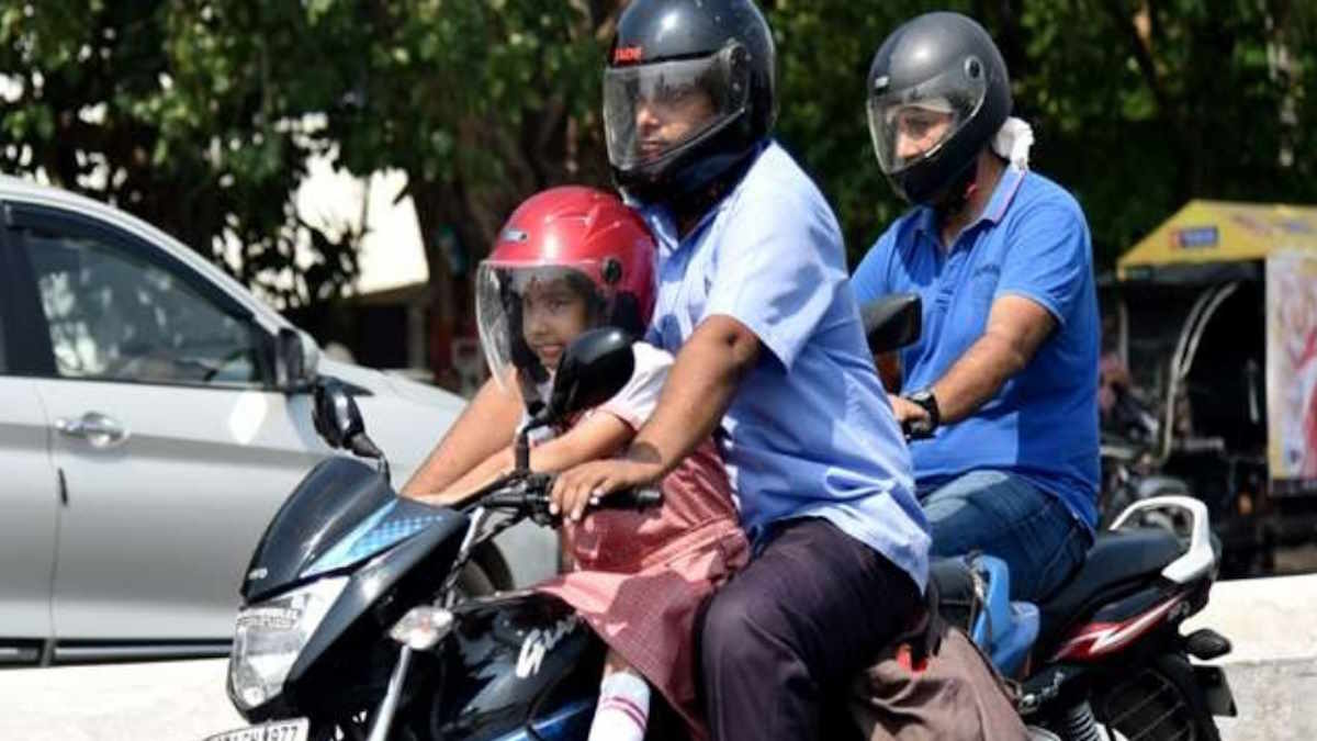 ‘नो हेलमेट, नो राइड’ : दो पहिया वाहन पर दोनों सवारों के लिए नया निर्देश