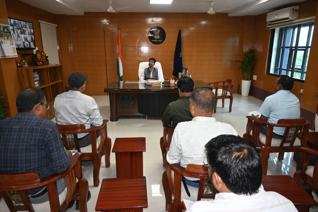  सघन जांच अभियान चलाकर उर्वरक की कालाबाजारी पर करें कार्यवाही  : कलेक्टर