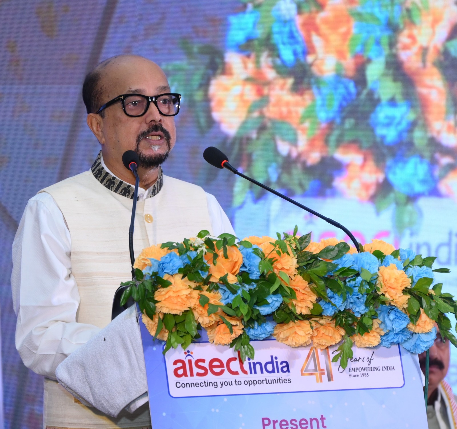 AI सहायक है, मानव बुद्धि का विकल्प नहीं; समर्थ भारत कॉन्क्लेव में राज्यपाल डेका ने दिया तकनीक और नैतिकता का मंत्र