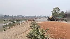 विकास कार्यों में देरी और लापरवाही,इन कंपनियों पर गिरी गाज, ठेकेदार भी ब्लैकलिस्ट