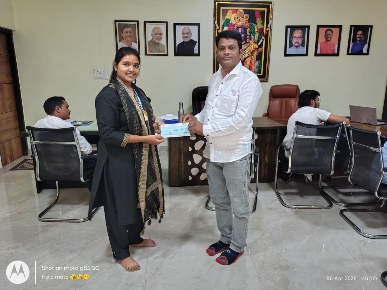 कबीरधाम जिले की बेटियों की शिक्षा को मिली नई उड़ान, उप मुख्यमंत्री विजय शर्मा ने दी आर्थिक सहायता