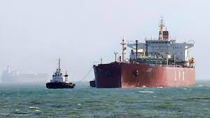 देश में LPG की किल्लत होगी दूर, होर्मुज पार कर भारत आ रहे दो जहाज