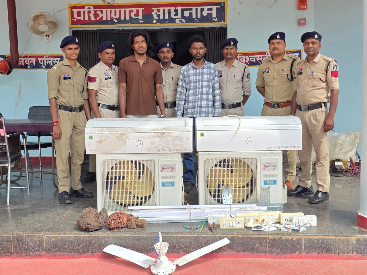 राजीव भवन चोरीकांड का खुलासा: सुकमा पुलिस ने 2 आरोपियों को दबोचा, लाखों का सामान बरामद