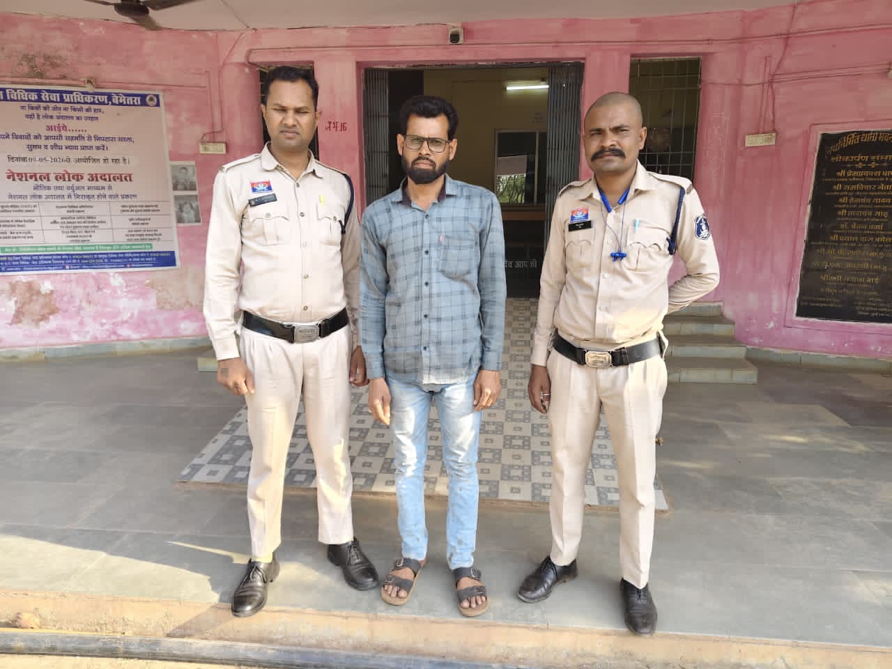  DIG रामकृष्ण साहू के निर्देश पर बेमेतरा में सट्टा रैकेट पर वार, आरोपी गिरफ्तार
