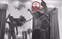 राजधानी रायपुर में बर्थडे पार्टी में हथियार लहराते बदमाश युवकों ने किया डांस,वीडियो वायरल