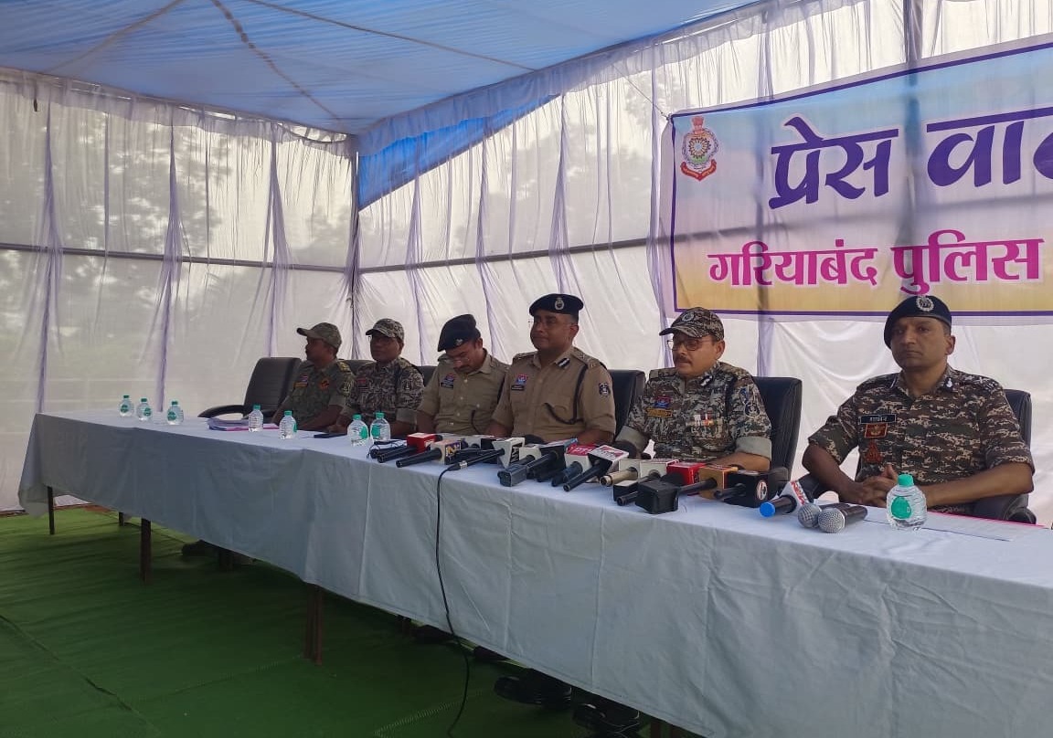 गरियाबंद में सुरक्षाबलों की ऐतिहासिक जीत : 5.22 करोड़ के इनामी 10 नक्सली मारे गए, माओवादी संगठन को गहरा झटका