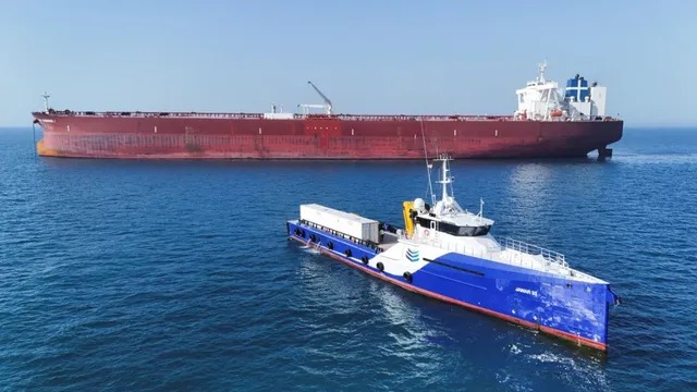 होर्मुज स्ट्रेट पर फिर संकट? अमेरिकी नाकाबंदी के बाद 21 जहाज लौटे, ईरान की चेतावनी