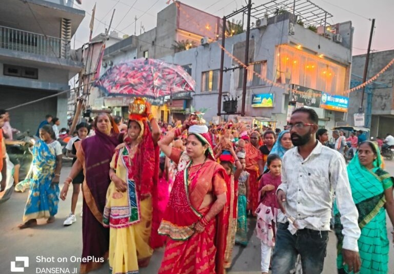 खरसिया में मनाया गया सूर्य पुत्र शनिदेव का जन्मदिवस निकली भव्य शोभायात्रा