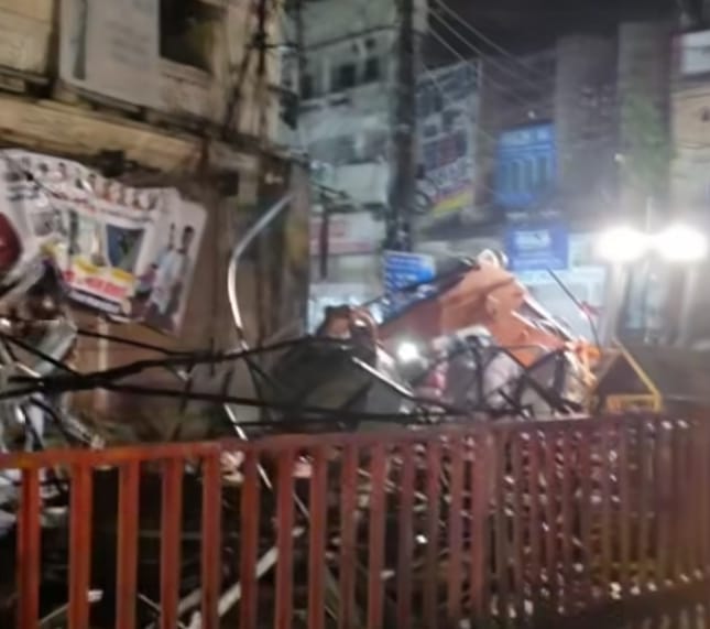निगम की टीम मुस्तैद: तेज आंधी-तूफान के बीच त्वरित कार्रवाई से बहाल हुई व्यवस्थाएं