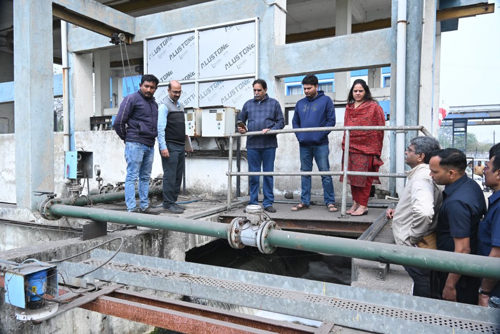 खारून के प्रदूषण पर MLA मूणत ने अधिकारियों को दी चेतावनी, कहा- लापरवाही बरतने पर होगी कड़ी कार्रवाई  