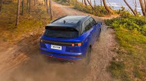 मिडिल क्लास की फेवरेट है ये SUV,जानिए कीमत और फीचर्स 