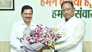 सीएम विष्णु देव साय से एसईसीएल के नवनियुक्त सीएमडी हरीश दुहन ने की सौजन्य भेंट