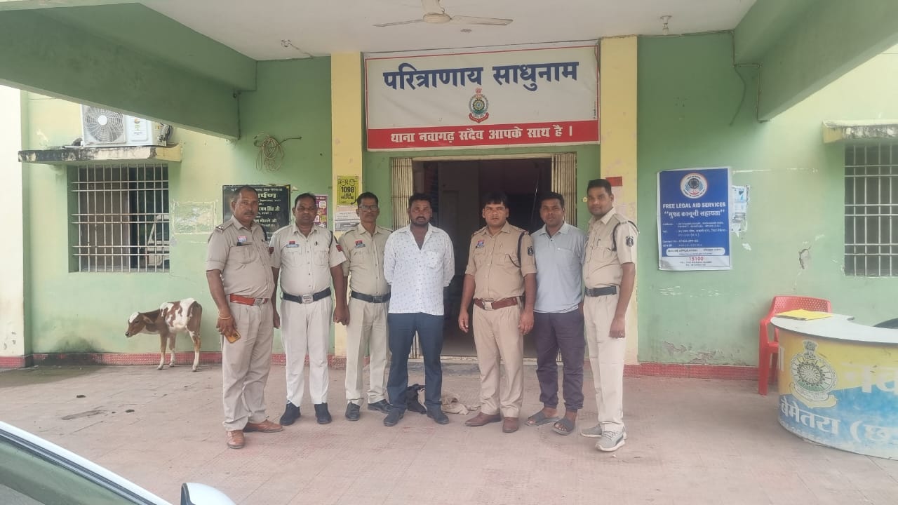 निजी आपसी घरेलू विवाद के चलते लोहे की धारदार छुरी से अपनी पत्नि की हत्या करने वाला आरोपी पति गिरफ्तार